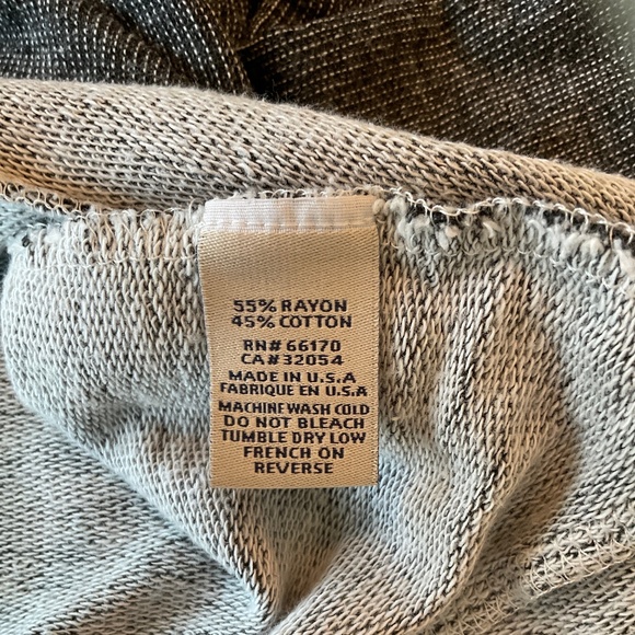 Comfy cowl crop top - Anthropologie! - Picture 6 of 8